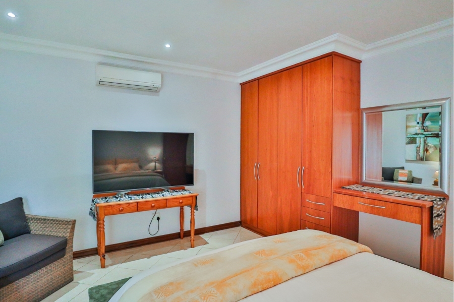 5 Bedroom Property for Sale in Xanadu Eco Park North West